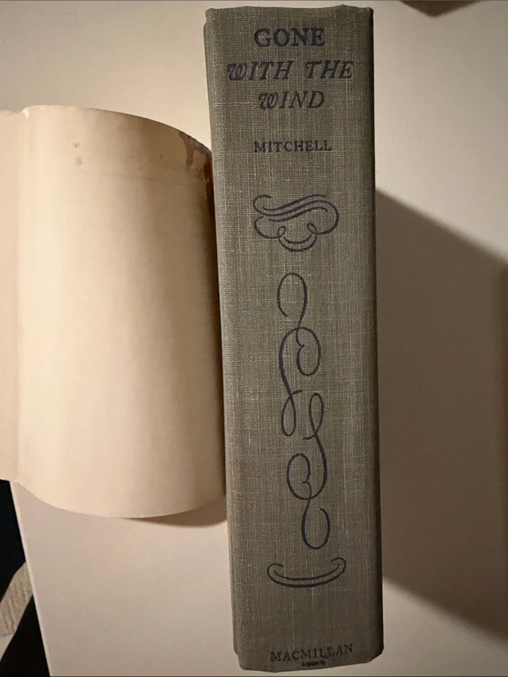 Gone With the Wind - Vintage Hardcover book with dust jacket